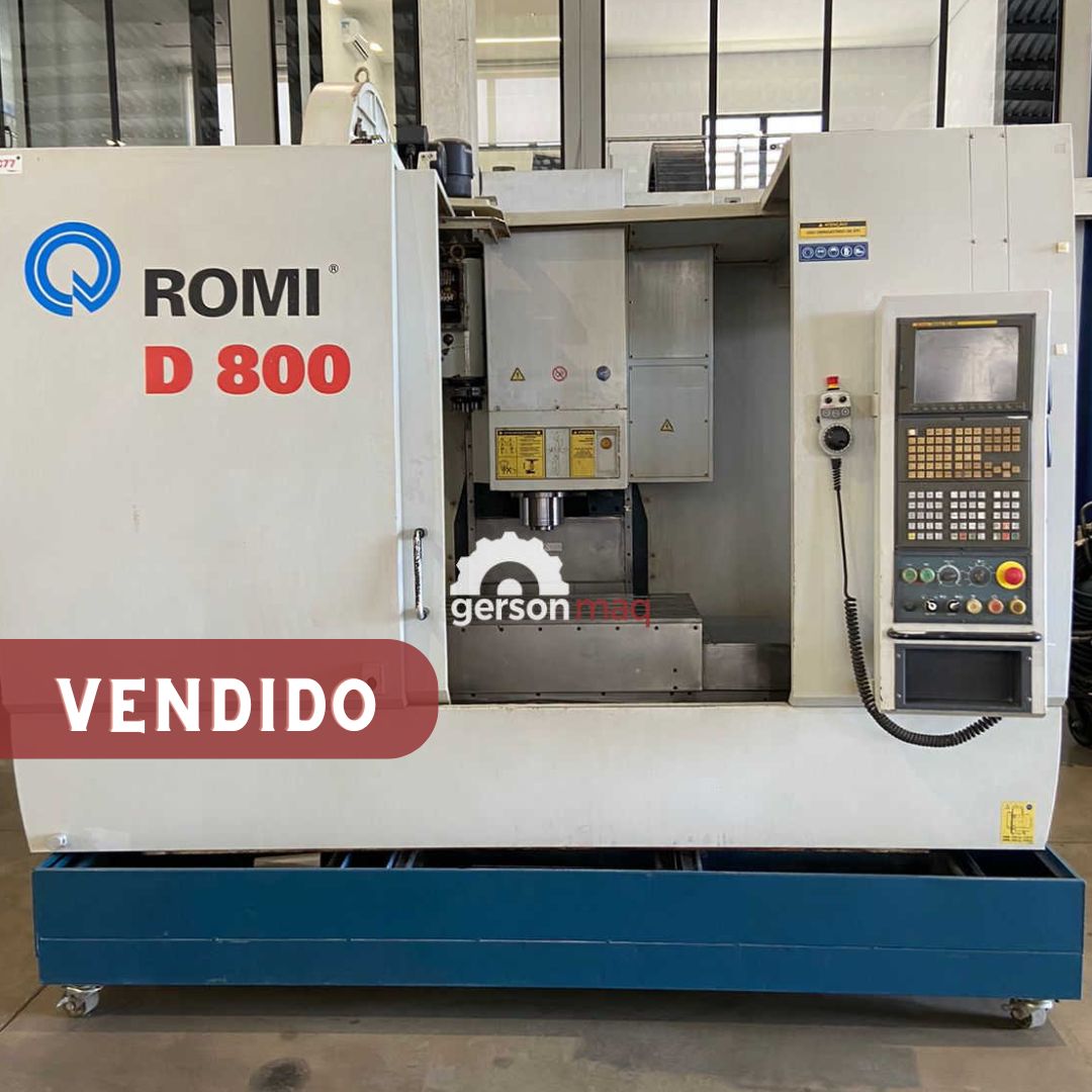 CENTRO DE USINAGEM ROMI D800 COM REF INTERNA COM 3 MIL HRS DE USO